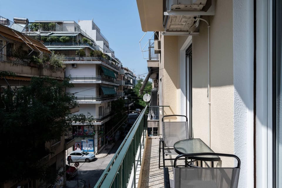 Relax & Comfy 2BR Apt Close To Athens Center Apartment in Athens