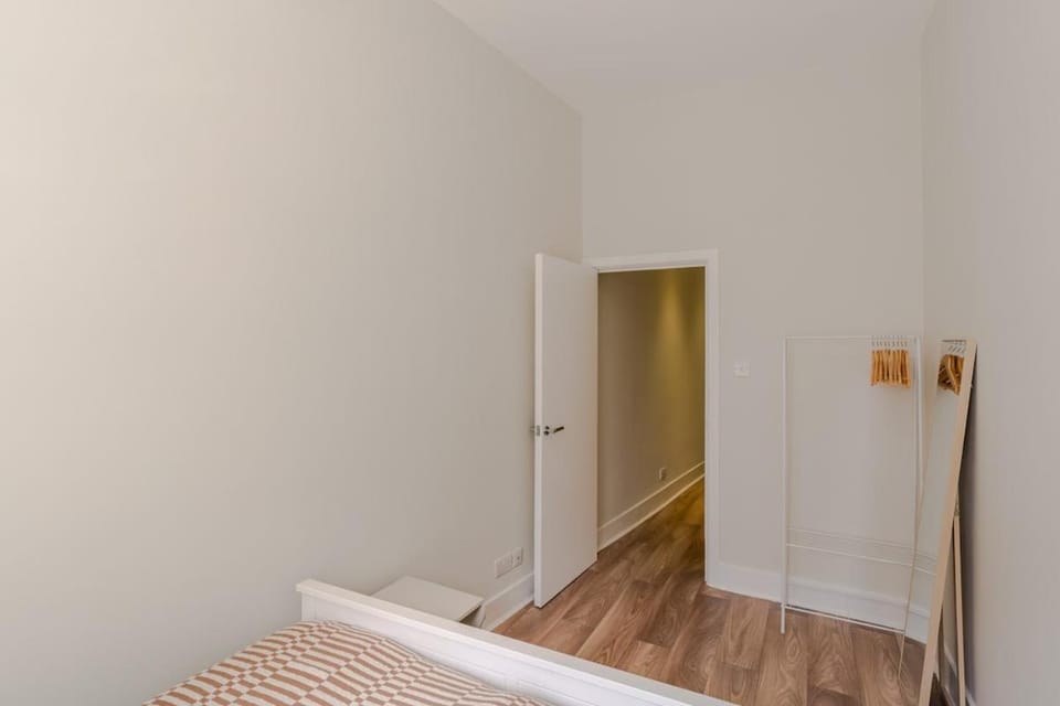 Airy 2-Bed Flat in Notting Hill Apartment in City of Westminster