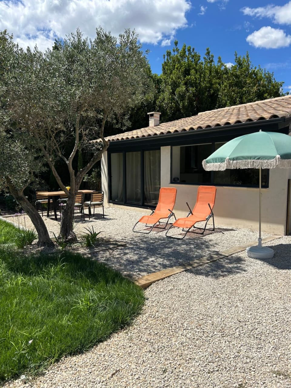 Aux portes d'Arles, havre de paix entre Alpilles et Camargue, calme et campagne House in Arles