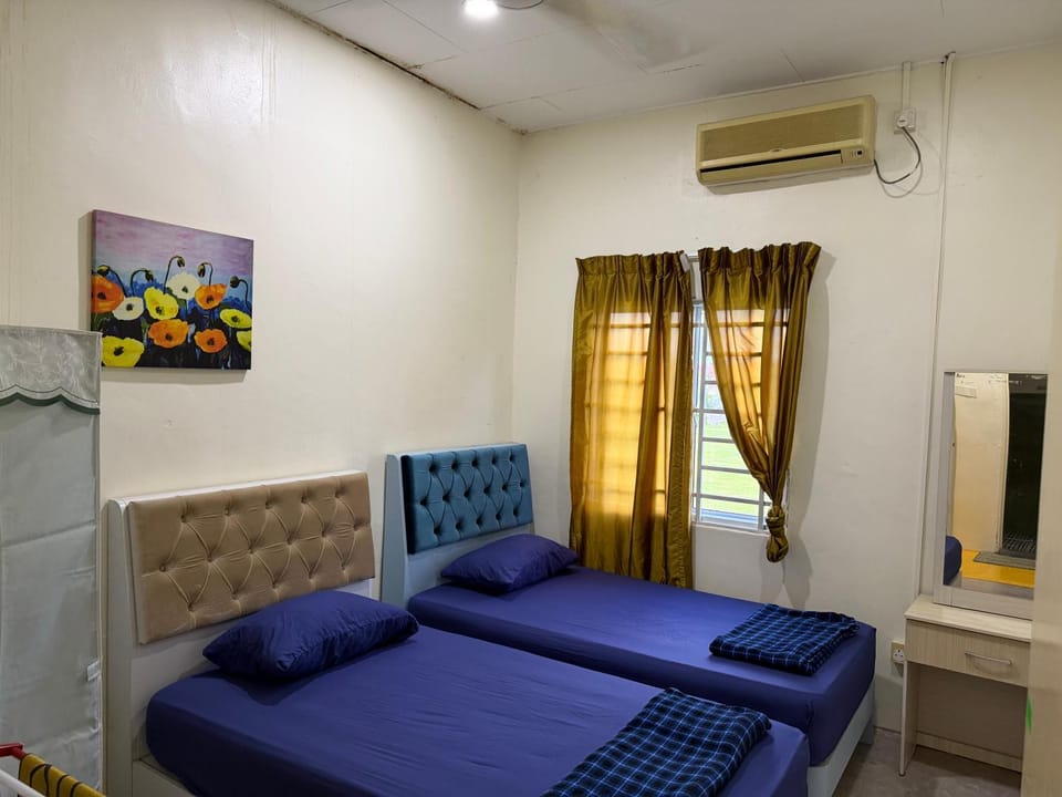 D Lu lu Homestay, great location, good spaces House in Johor Bahru