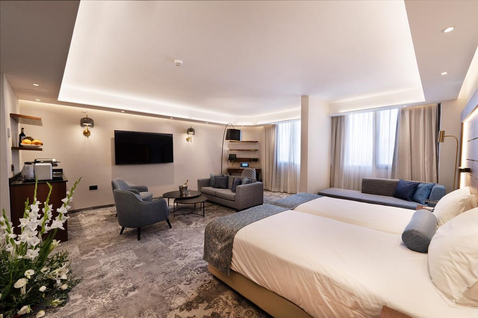 Bed, Living room, Seating area