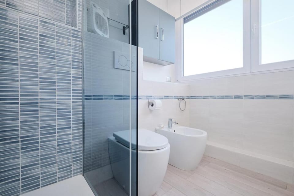 Shower, Toilet, Bathroom, Bath, bidet