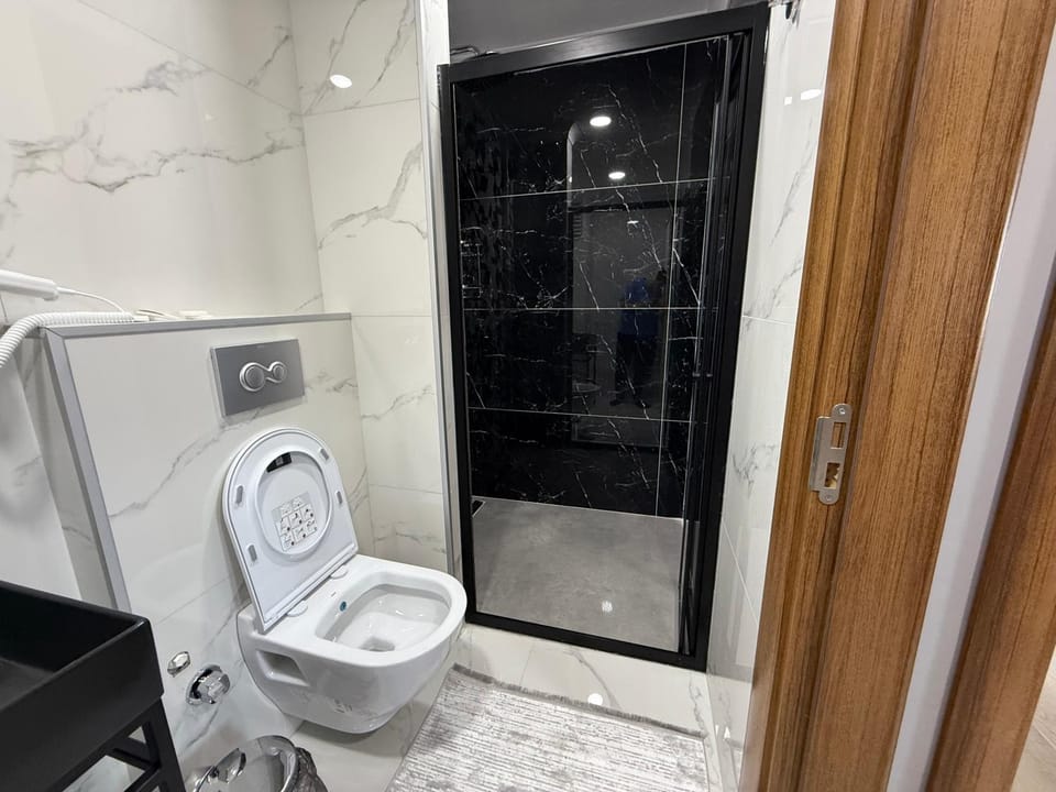 Shower, Toilet, Bathroom