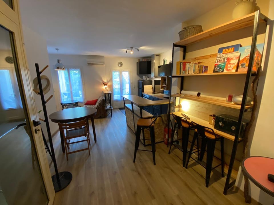 Seating area