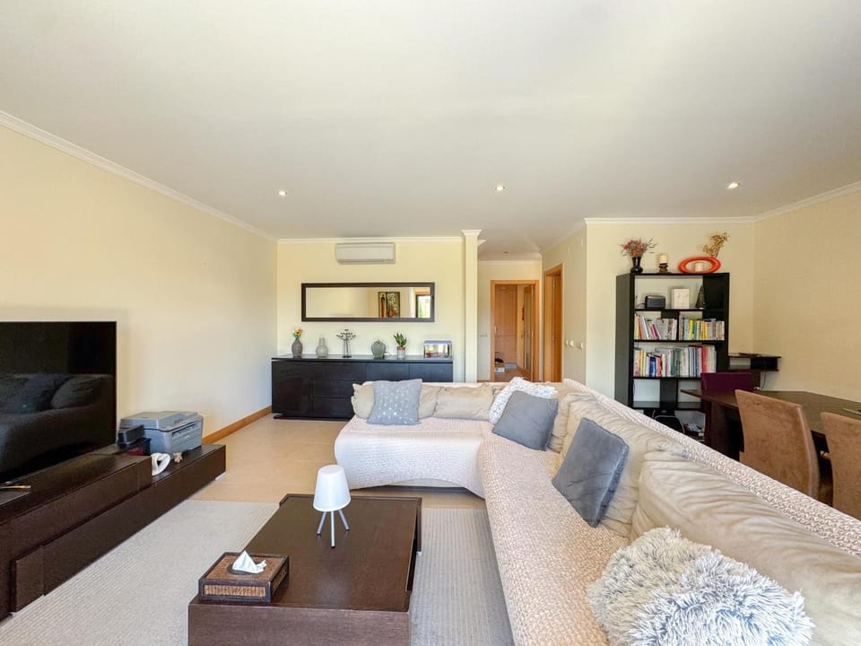 Living room, air conditioner