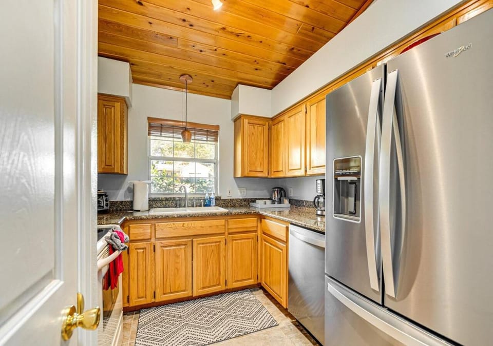 Coffee/tea facilities, kitchen