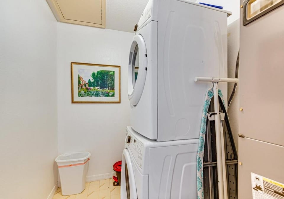 laundry, washing machine, dryer