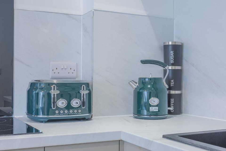 Kitchen or kitchenette, toaster