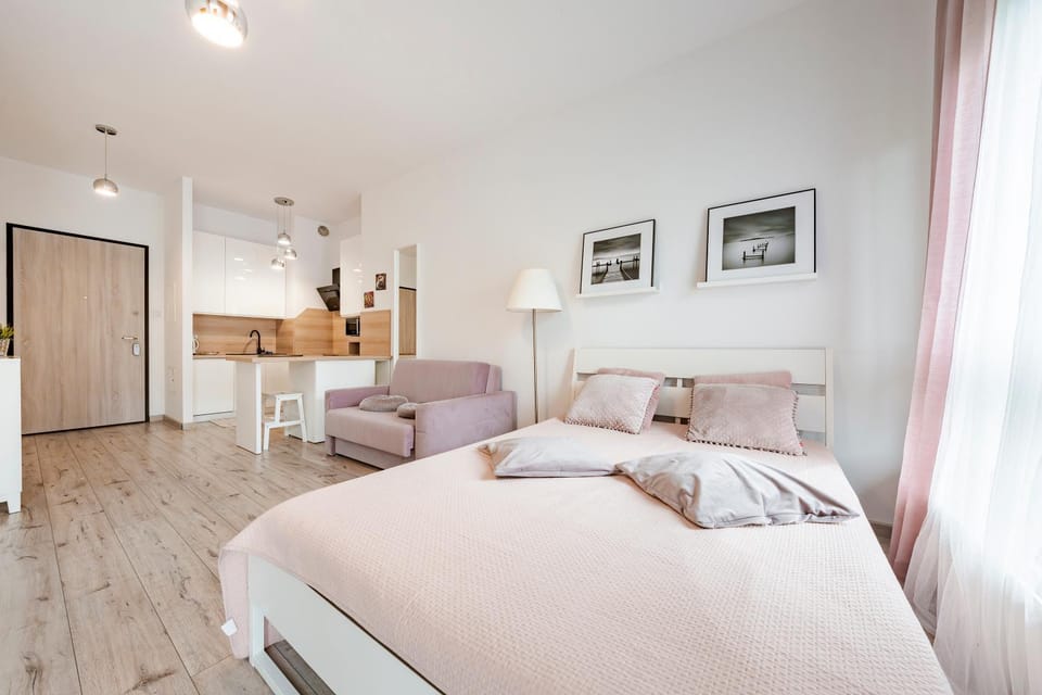 Photo of the whole room, Seating area, Bedroom