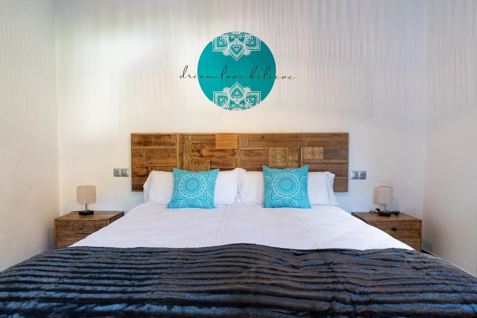 CT 390 - Faros Zen, Ohm & Yoga Retreat - Cortijo Pura Paz in Casarabonela House in Sierra de las Nieves