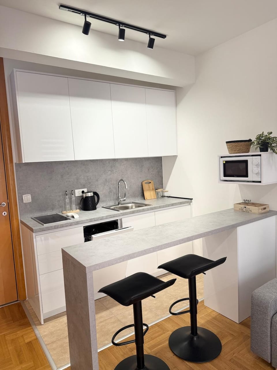 Kitchen or kitchenette