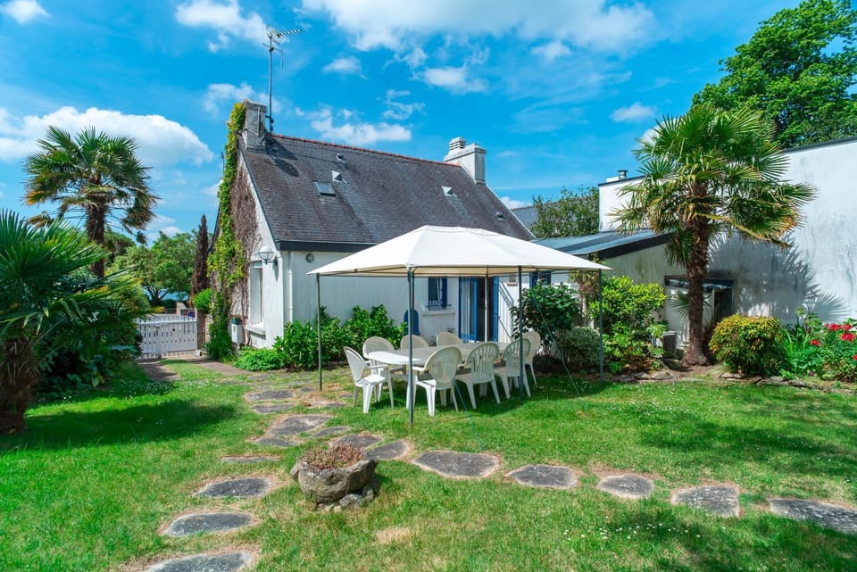 Property building, Garden