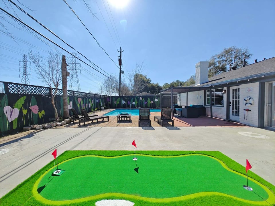 Sageview Cottage - 4 BDR with Pool Pet Friendly House in Pasadena