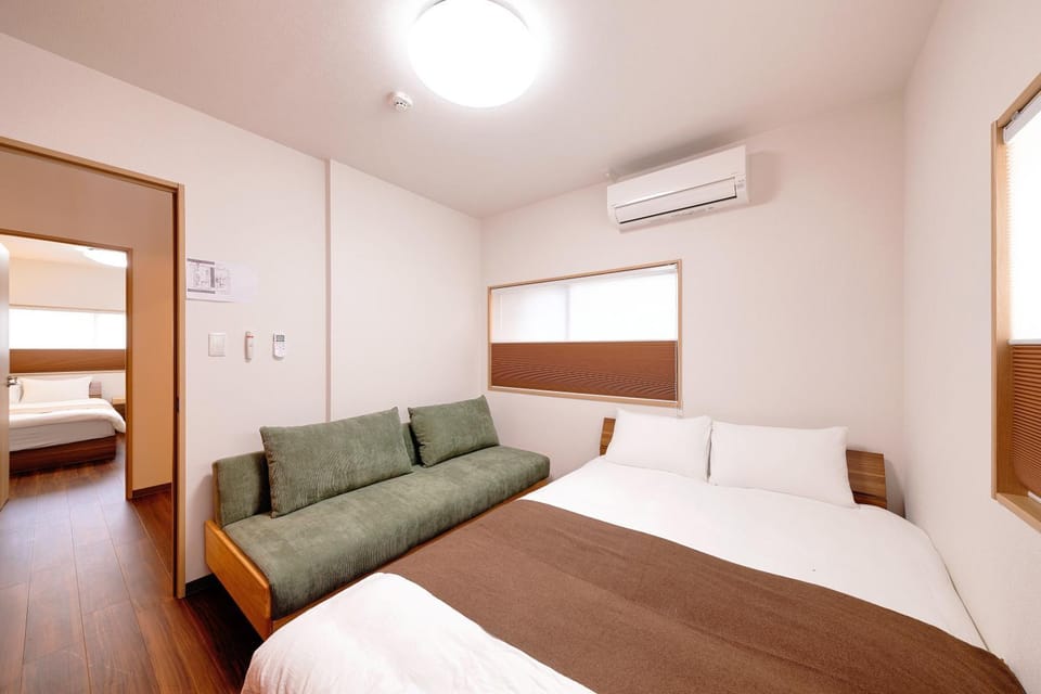 Bed, Photo of the whole room, Bedroom, air conditioner