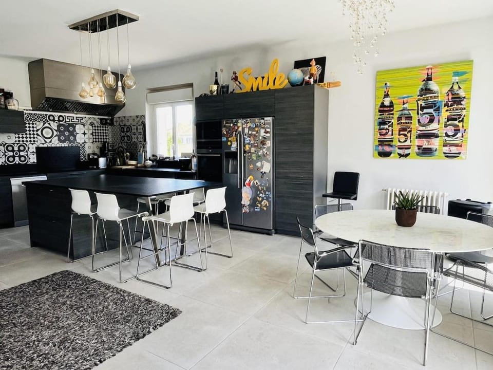 Appartement d'exception avec jacuzzi 160m2 Apartment in Pertuis