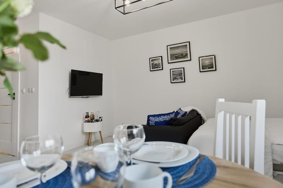 TV and multimedia, Living room, Dining area