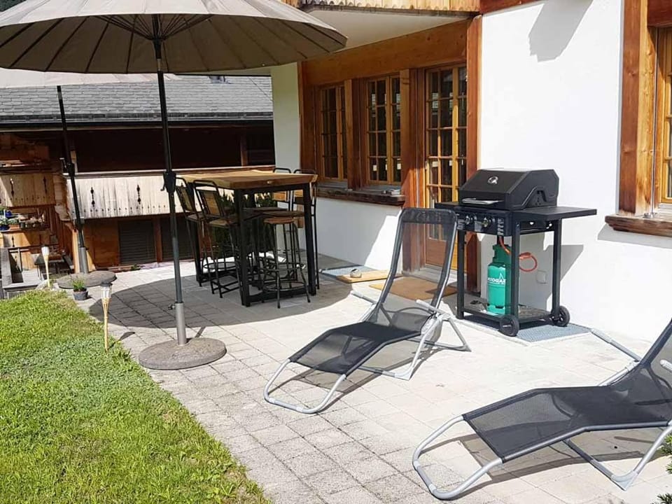 Stunning Gstaad Apartment With Mountain Views Apartment in Saanen