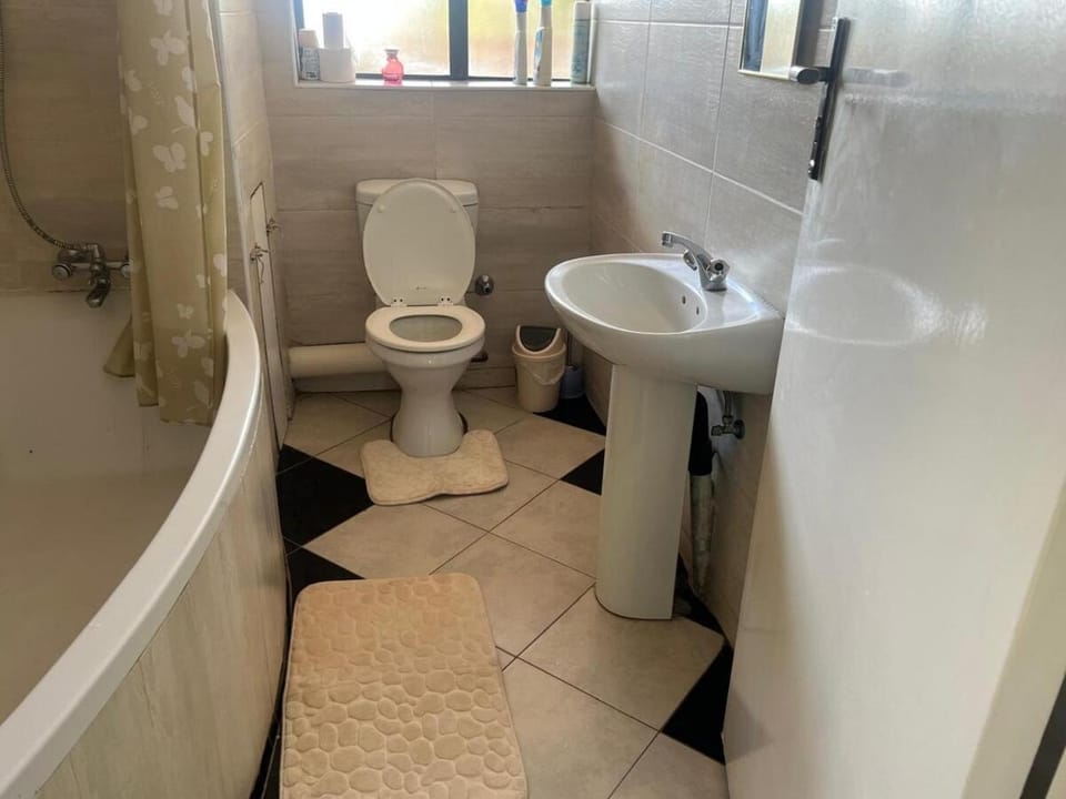 Toilet, Bathroom