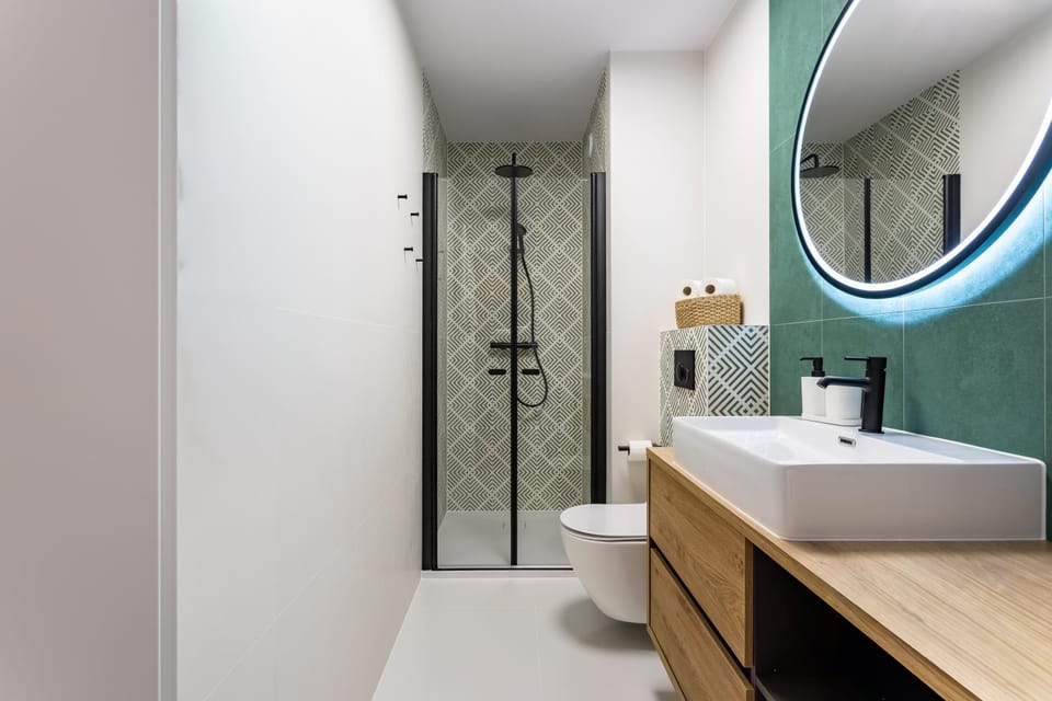 Shower, Bathroom