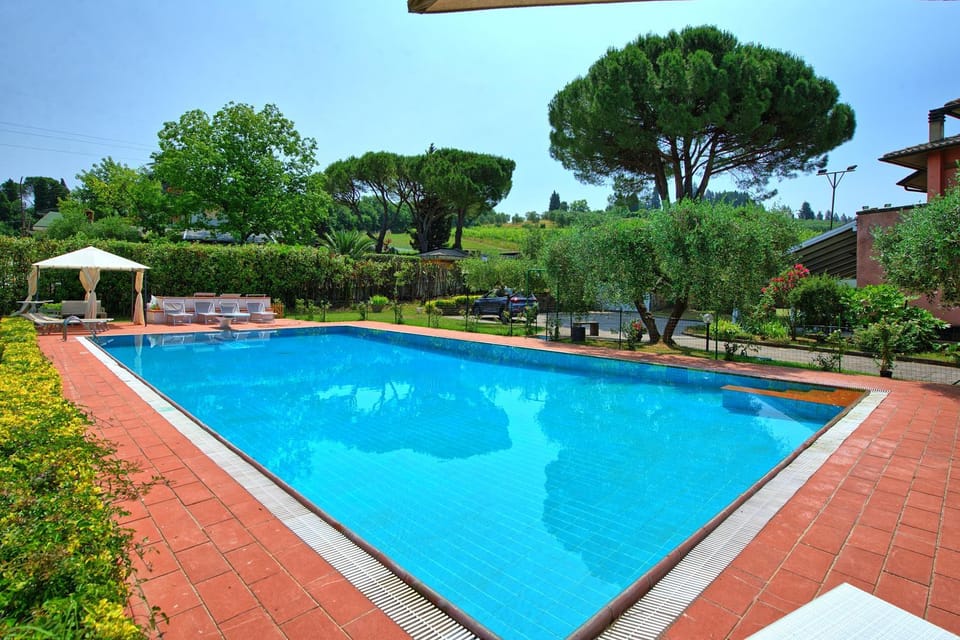 Natural landscape, Garden view, Pool view, Swimming pool, sunbed