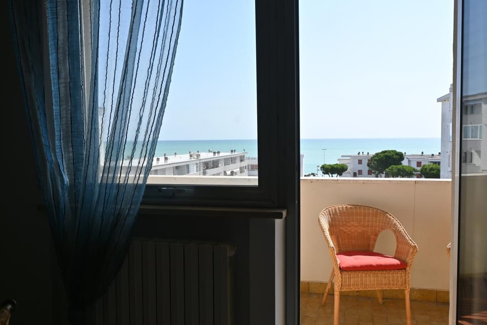 P069 - Porto Recanati, comodo trilocale con vista mare Apartment in Porto Recanati