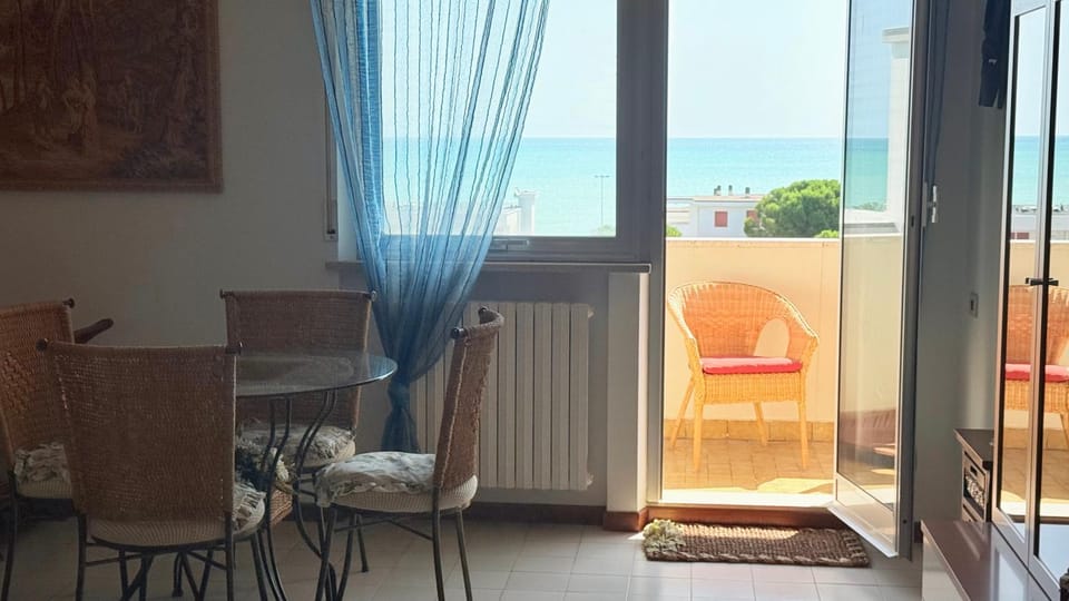 P069 - Porto Recanati, comodo trilocale con vista mare Apartment in Porto Recanati