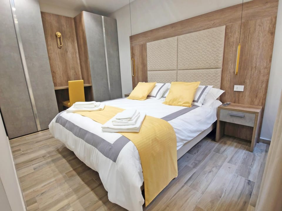 Bed, Bedroom, wardrobe