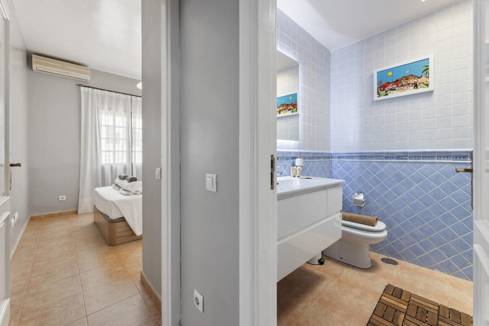 Villa Rosa - VipVipVillas Villa in Arrecife