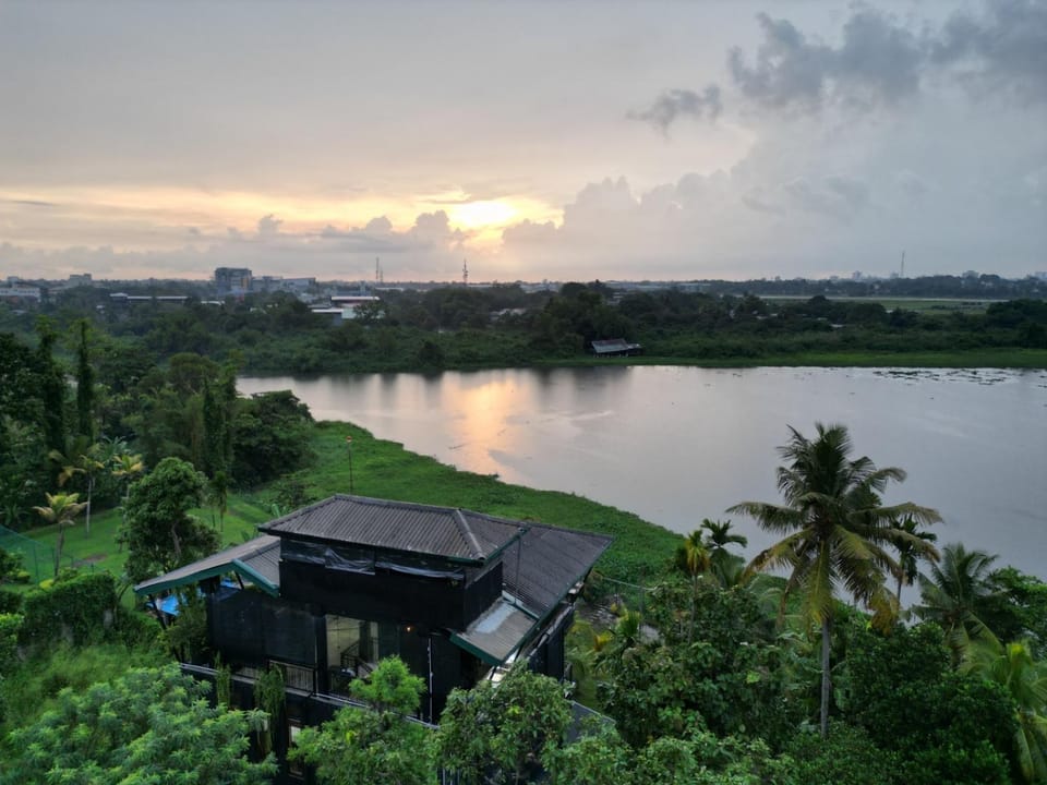 COLOMBO Water Front Bed and Breakfast in Western Province