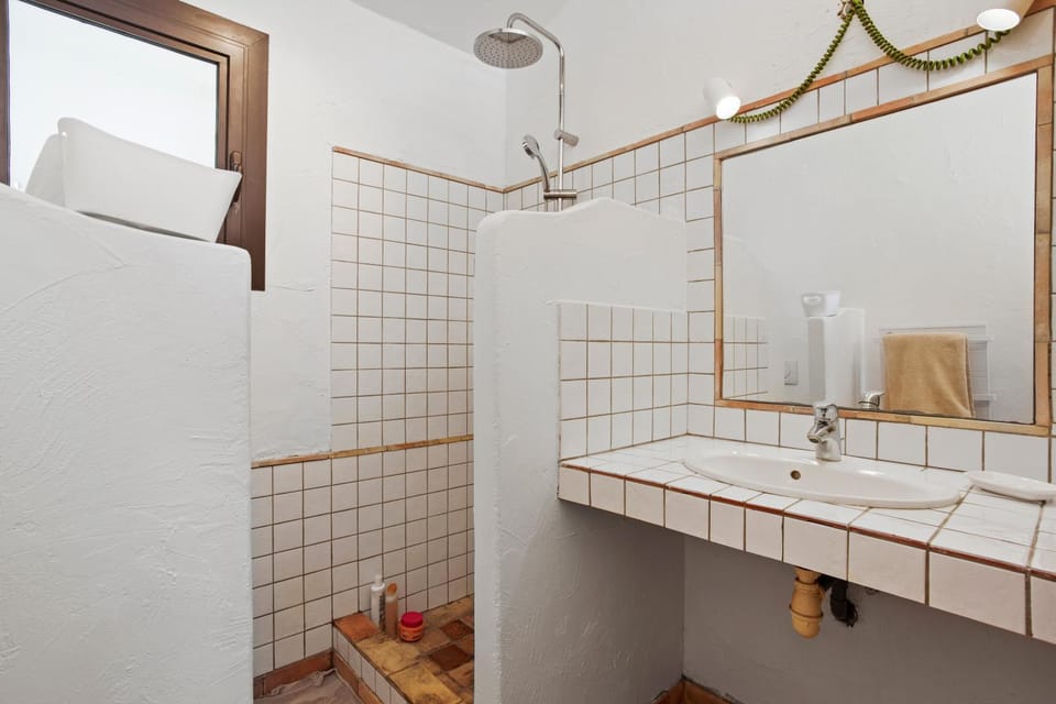 Bathroom, Living room