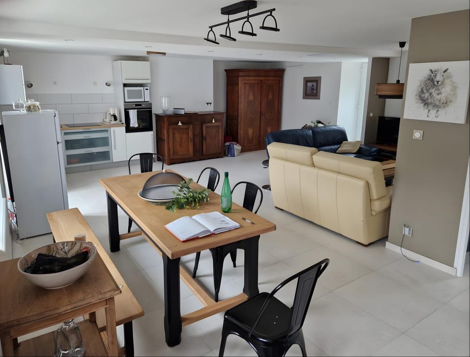Property building, Living room