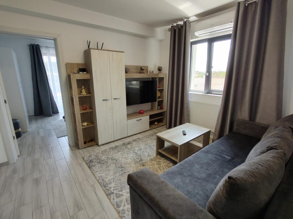 Communal lounge/ TV room, TV and multimedia, Living room, Seating area