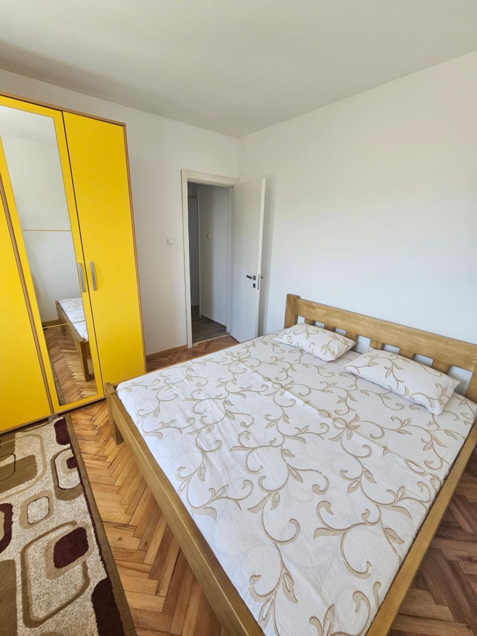 Bed, Photo of the whole room, Bedroom, wardrobe