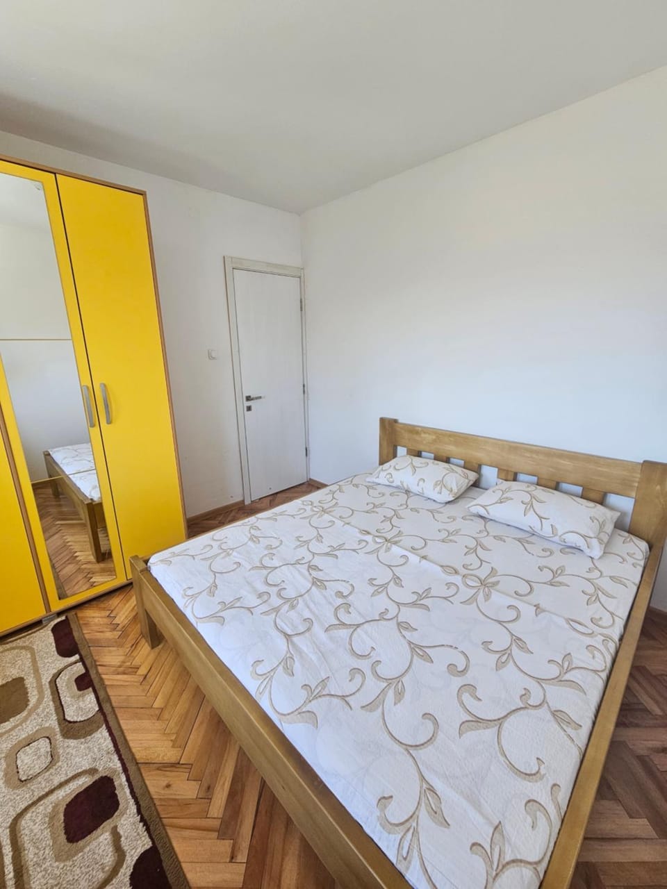 Bed, Photo of the whole room, Bedroom, wardrobe