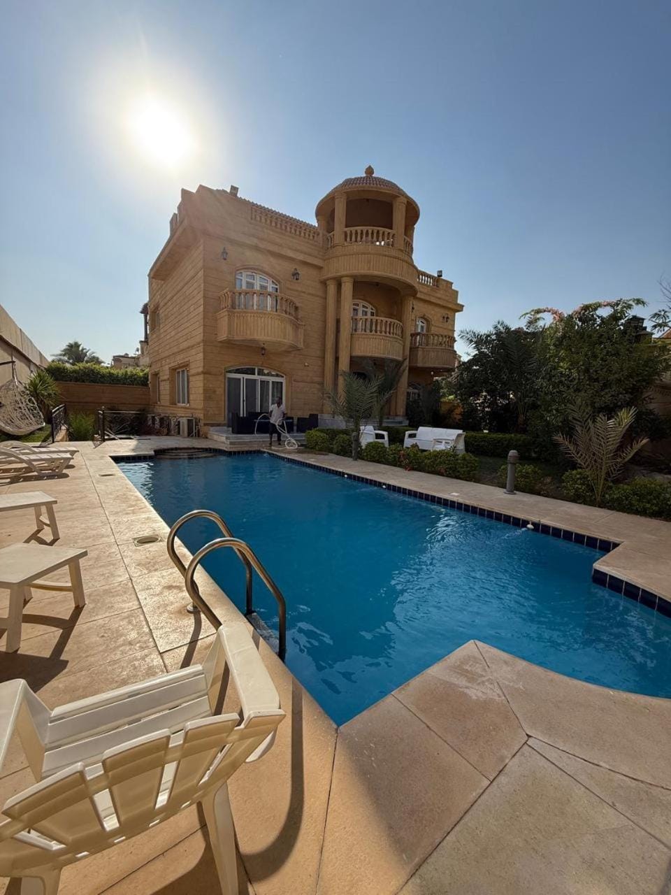 فيلا فندقيه مع حمام سباحه وحديقه 0306-888-0106 Villa in New Cairo City
