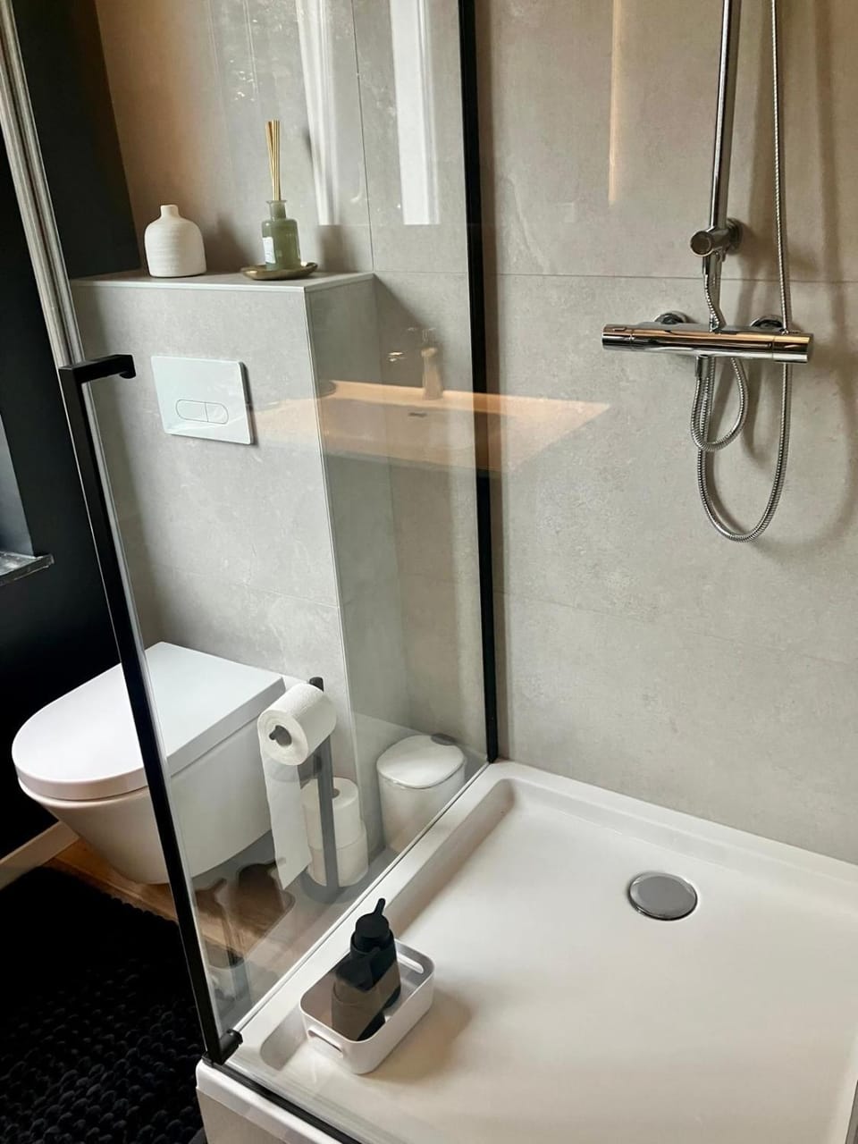 Shower, Toilet, Bathroom