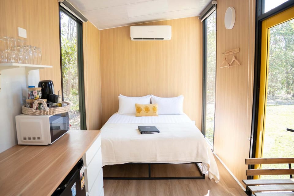 Bush by the Bay by Tiny Away House in Queensland