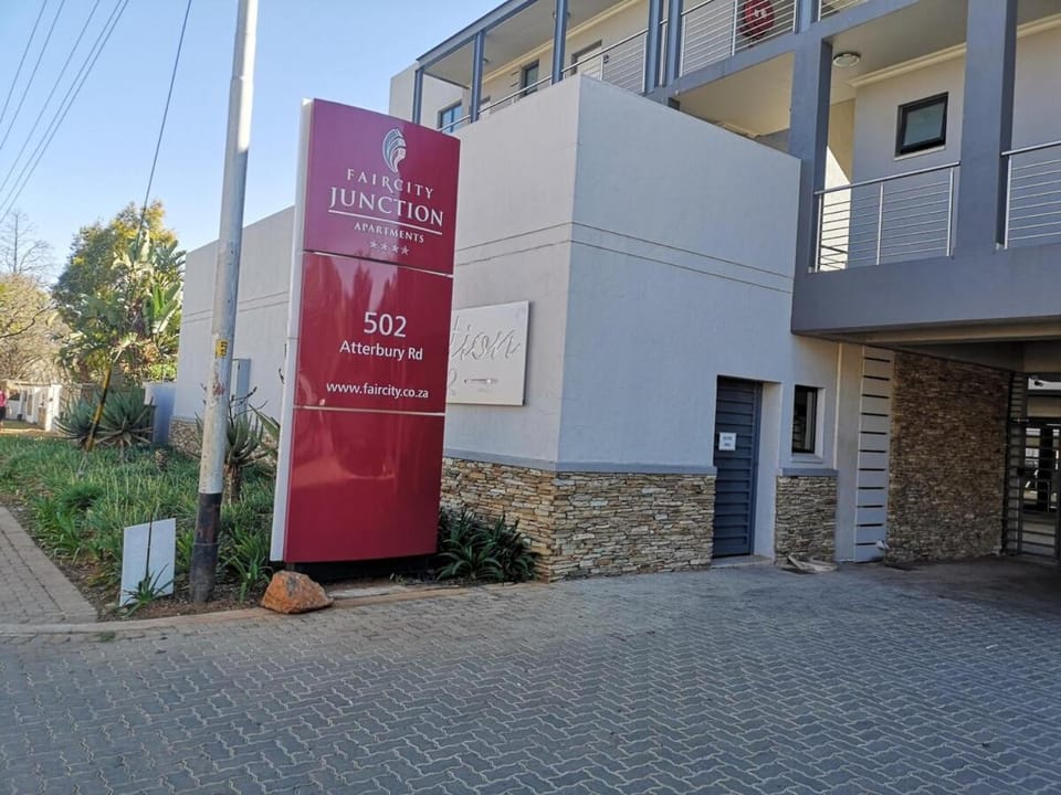 Junction 502, Menlo Park Apartment in Pretoria