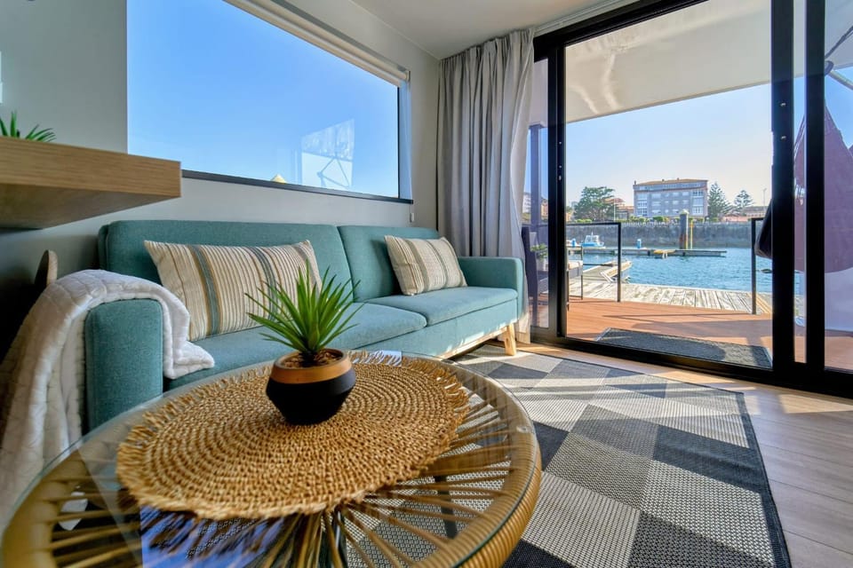 Alma Flotante Muxía Docked boat in Muxía