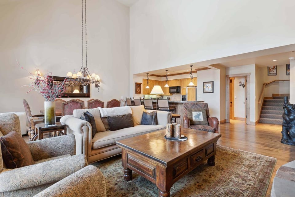 Villa Montane 226 by East West Hospitality Apartment in Beaver Creek