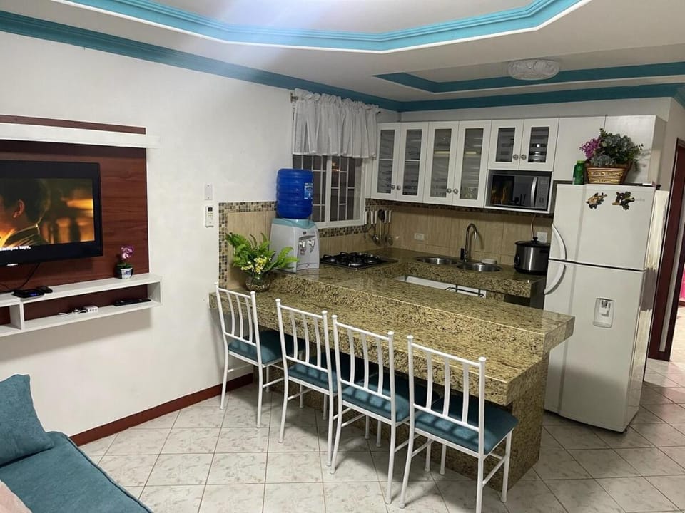 Alquilo acogedora villa Familiar en Salinas, a pocos minutos de centro comercial y playas! Villa in Santa Elena Province