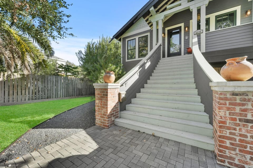 Ebb and Glow Retreat House in Galveston Island