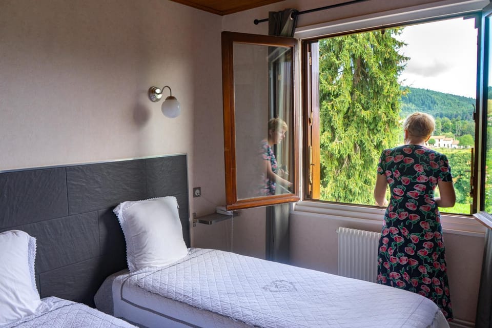 Natural landscape, Photo of the whole room