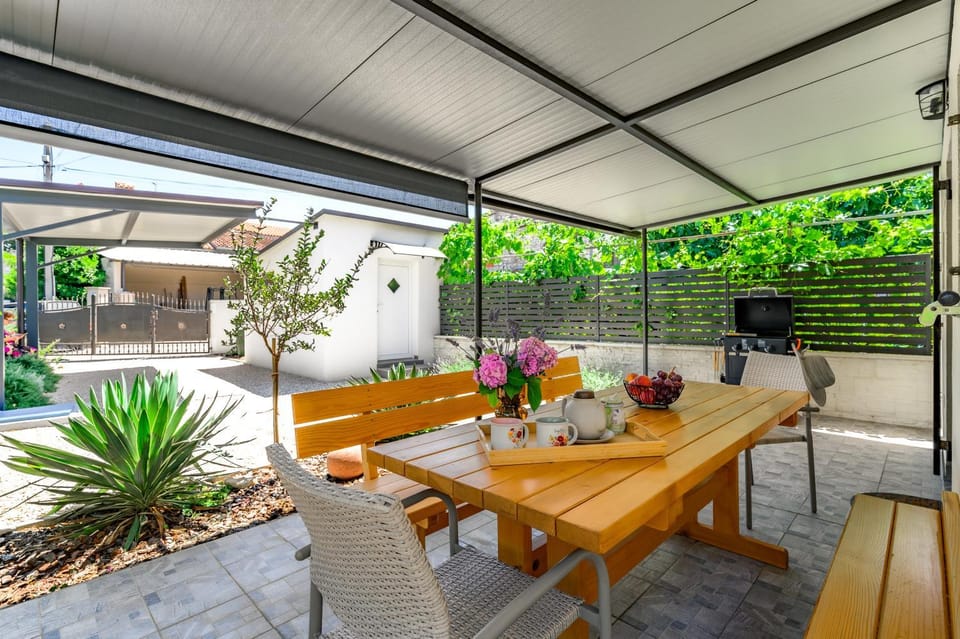 Patio, Garden, Balcony/Terrace, Seating area, Garden view