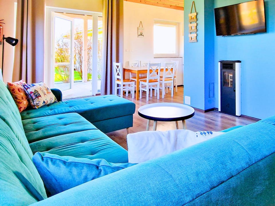 TV and multimedia, Seating area