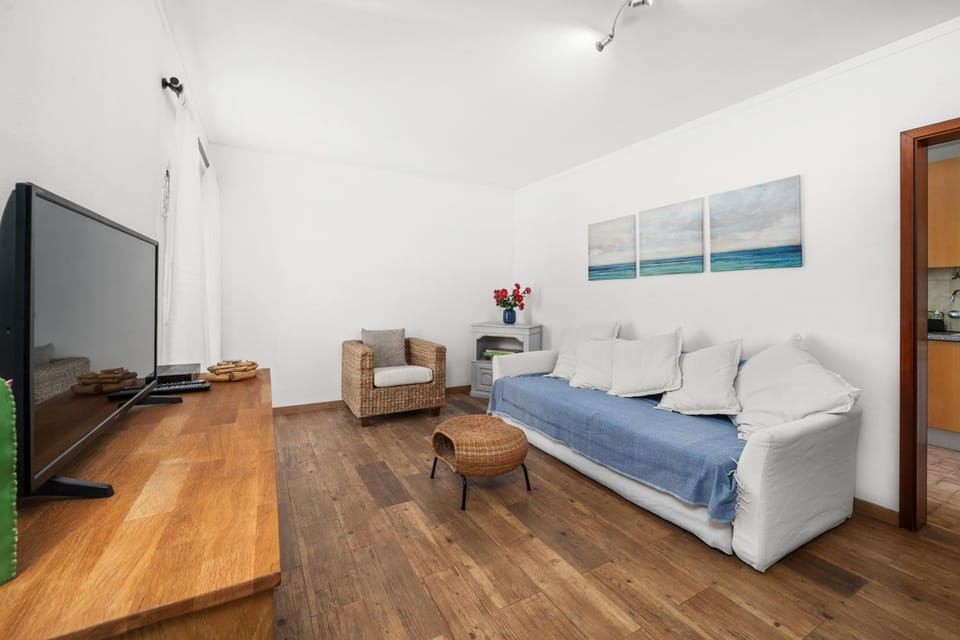 Rocha Beachside Apartment Apartment in Portimao