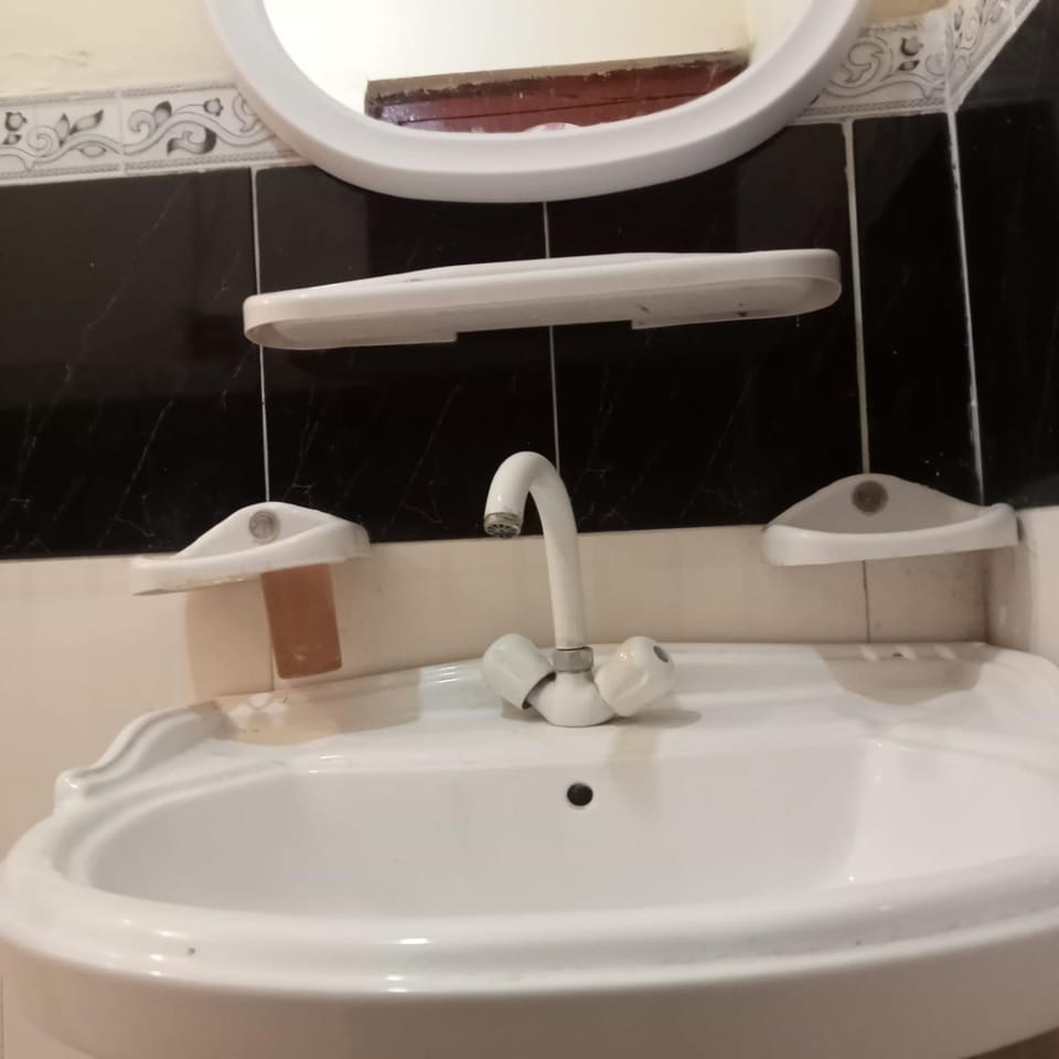 Istanbul Guest House Skardu -Entire Guest House Bed and Breakfast in Pakistan