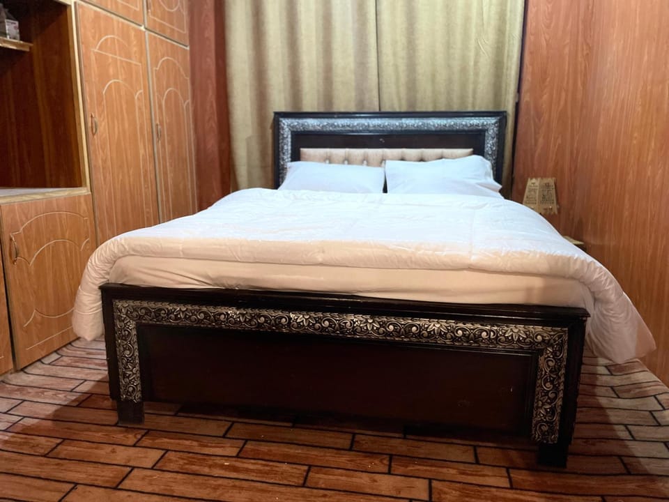 Istanbul Guest House Skardu -Entire Guest House Bed and Breakfast in Pakistan