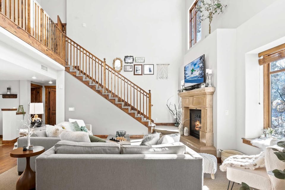 Serenity Penthouse - Hyatt Centric House in Wasatch County