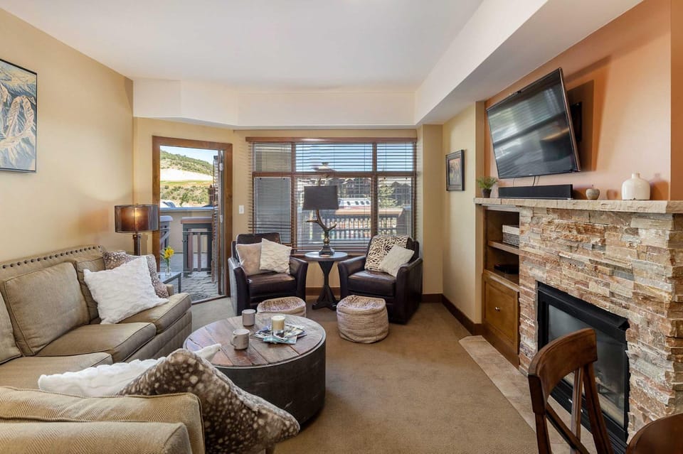 Sun Dialed-In Deluxe - Canyons Village Center House in Wasatch County
